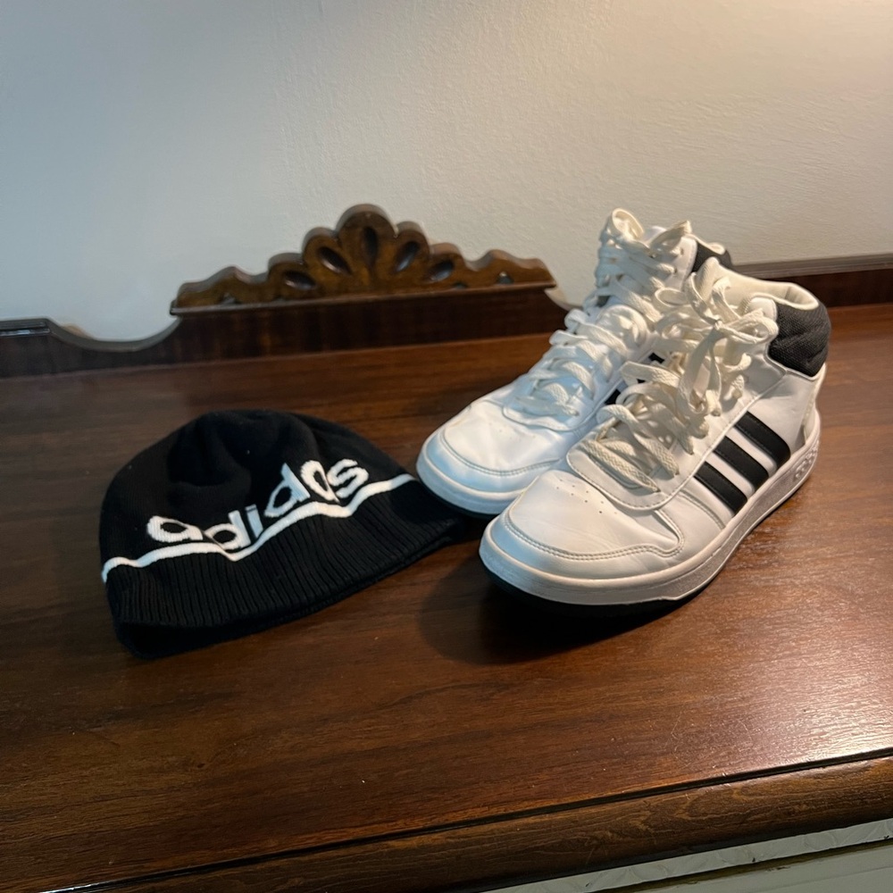Adidas Black and White Sneakers with Logo Beanie package deal
